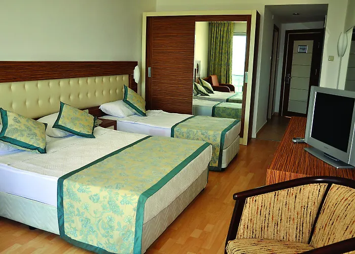 Готель Blue Diamond Alya 4*